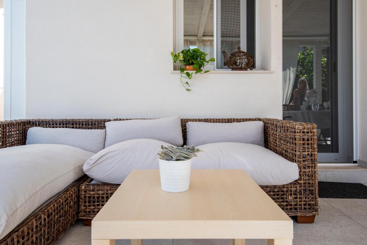 Holiday Fontane Bianche Gabriella Εξωτερικό φωτογραφία