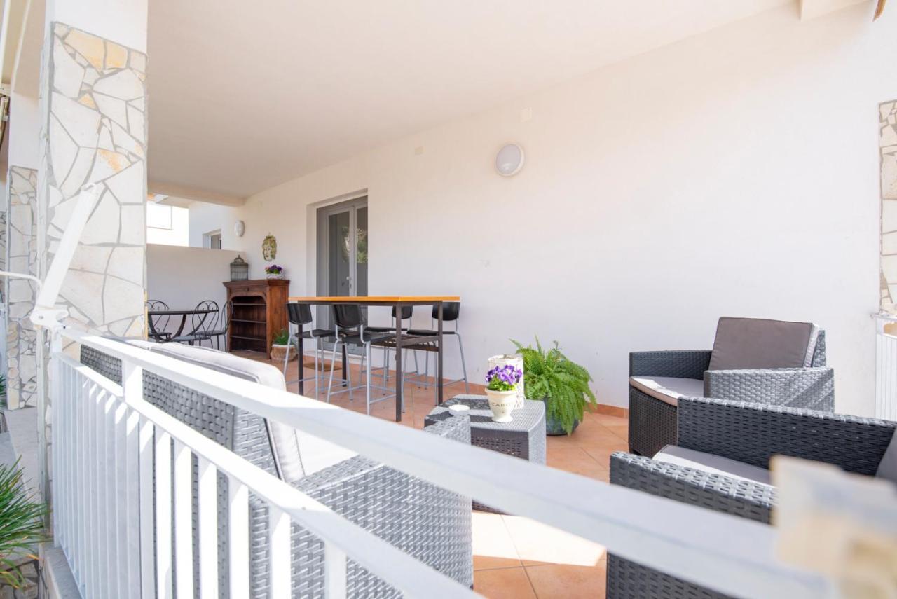 Holiday Fontane Bianche Gabriella Εξωτερικό φωτογραφία